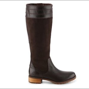 Like new TIMBERLAND BETHEL HEIGHTS LEATHER/SUEDE RIDING BOOTS!